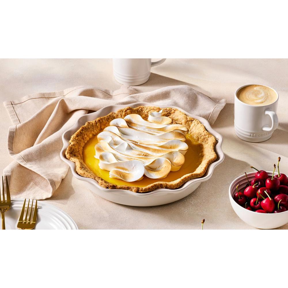 Le Creuset Heritage Round Pie Dish 23cm